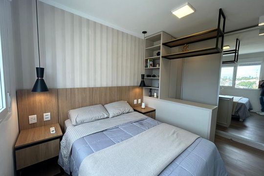 Suíte  de apartamento para alugar com 3 quartos, 70m² em Jardim Sabará, Porto Alegre