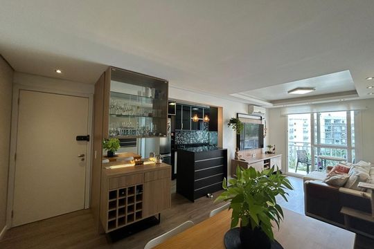 Apartamento para alugar com 3 quartos, 70m² em Jardim Sabará, Porto Alegre