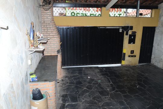 Garagem de casa para alugar com 2 quartos, 158m² em São Gabriel, Belo Horizonte