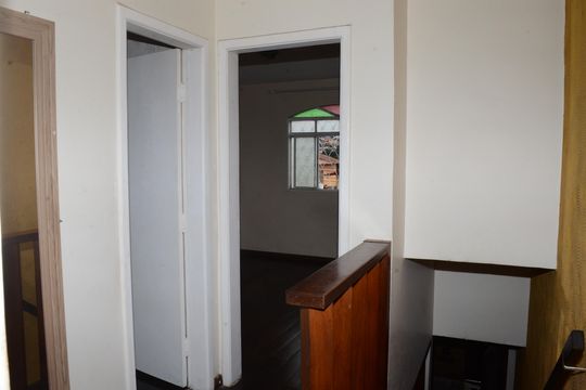 Escada de casa para alugar com 2 quartos, 158m² em São Gabriel, Belo Horizonte