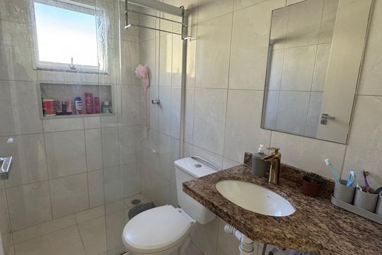 Banheiro 3 de casa à venda com 3 quartos, 140m² em Umuarama, Osasco