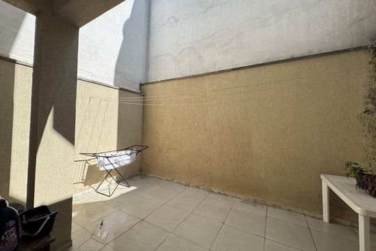 Quintal de casa à venda com 3 quartos, 140m² em Umuarama, Osasco