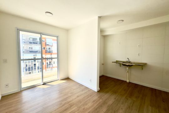 Sala de apartamento à venda com 2 quartos, 45m² em Picanço, Guarulhos