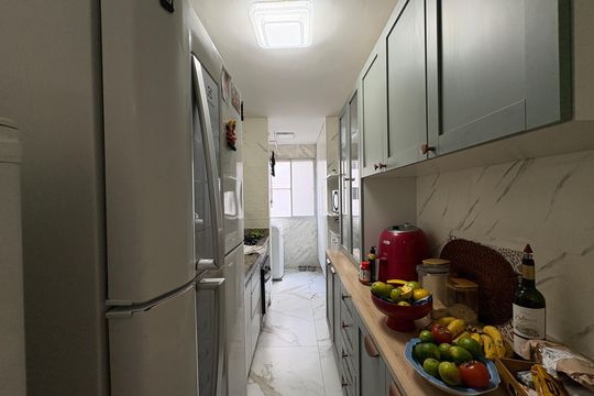 Cozinha de apartamento à venda com 2 quartos, 52m² em Jardim Iris, São Paulo