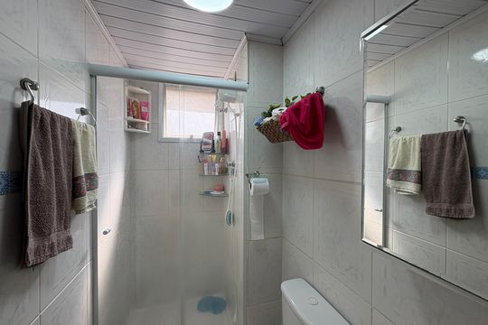 Banheiro de apartamento à venda com 2 quartos, 52m² em Jardim Iris, São Paulo