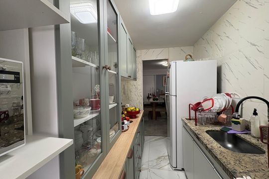 Cozinha de apartamento à venda com 2 quartos, 52m² em Jardim Iris, São Paulo