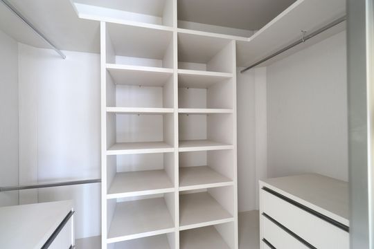 Closet da Suíte 2 de apartamento para alugar com 2 quartos, 104m² em Pompeia, São Paulo