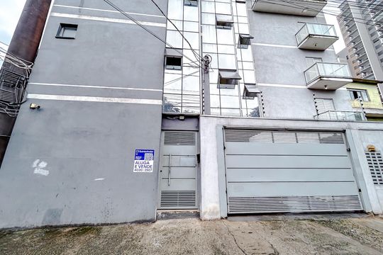 Fachada com Plaquinha de apartamento à venda com 1 quarto, 63m² em Penha de França, São Paulo