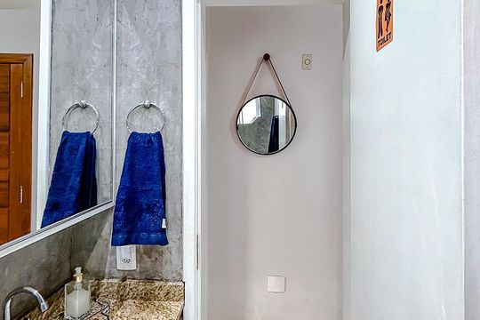 Banheiro de apartamento à venda com 1 quarto, 63m² em Penha de França, São Paulo