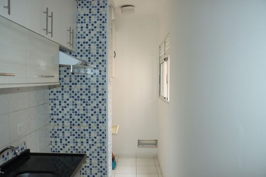 Cozinha de apartamento para alugar com 2 quartos, 47m² em Jardim Central, Cotia