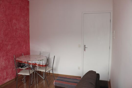 Sala de apartamento para alugar com 2 quartos, 47m² em Jardim Central, Cotia