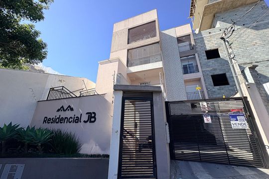 Fachada de casa de condomínio à venda com 1 quarto, 44m² em Vila Paulo Silas, São Paulo