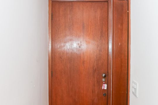 Entrada de apartamento à venda com 3 quartos, 89m² em Perdizes, São Paulo