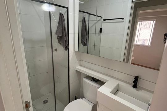 Banheiro de apartamento para alugar com 2 quartos, 33m² em Fazenda Aricanduva, São Paulo