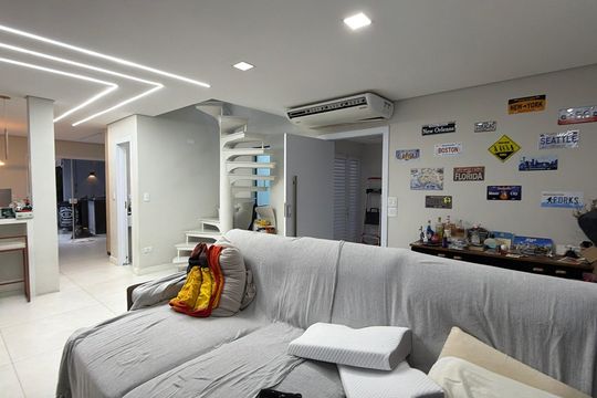 Sala de casa à venda com 3 quartos, 155m² em Água Rasa, São Paulo
