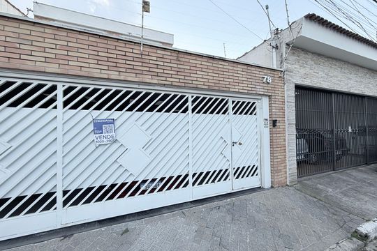 Fachada de casa à venda com 3 quartos, 155m² em Água Rasa, São Paulo