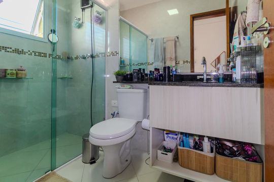 Banheiro da Suíte de casa à venda com 3 quartos, 102m² em Vila Lucia, São Paulo