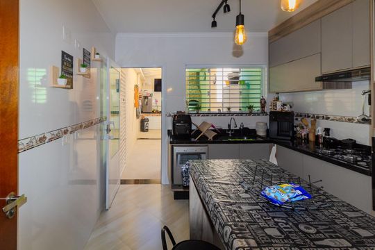 Cozinha de casa à venda com 3 quartos, 102m² em Vila Lucia, São Paulo