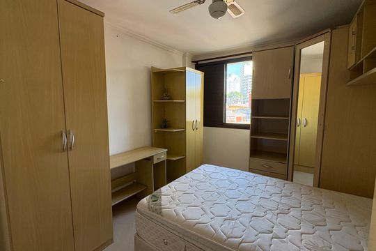 Apartamento à venda com 2 quartos, 65m² em Aclimação, São Paulo