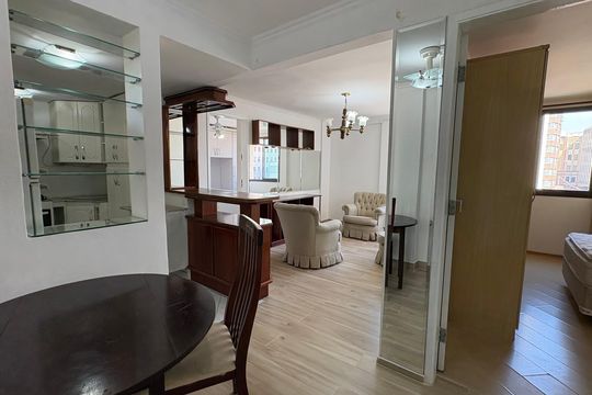 Apartamento à venda com 2 quartos, 65m² em Aclimação, São Paulo