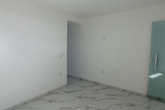 Apartamento para alugar com 1 quarto, 40m² em Jardim Esperança, Cabo Frio
