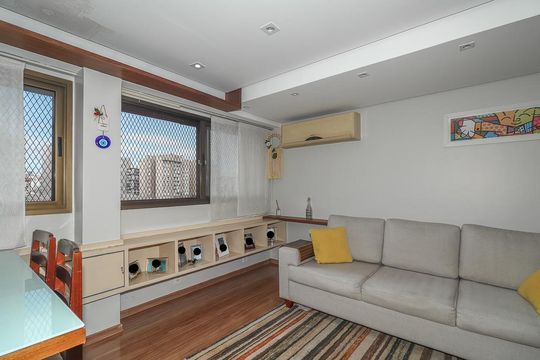 Sala de apartamento à venda com 1 quarto, 50m² em Jardim Floresta, Porto Alegre
