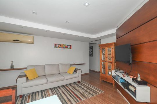 Sala de apartamento à venda com 1 quarto, 50m² em Jardim Floresta, Porto Alegre