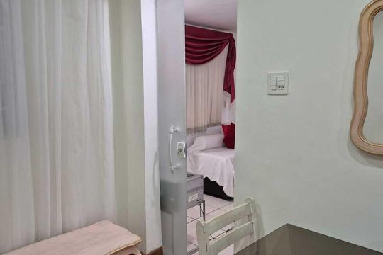 Sala de casa para alugar com 2 quartos, 70m² em Jardim Oriental, São Paulo