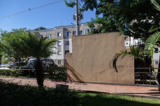 Sala - vista de apartamento para alugar com 2 quartos, 48m² em Jardim Adriana, Guarulhos