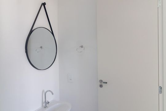 Banheiro de apartamento para alugar com 2 quartos, 38m² em Vila Campanela, São Paulo