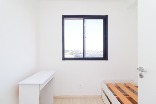 Quarto 2 de apartamento para alugar com 2 quartos, 38m² em Vila Campanela, São Paulo