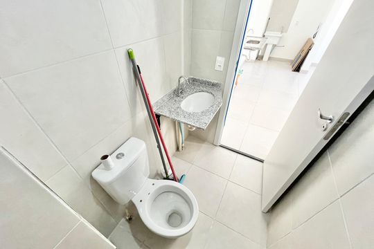 Banheiro de apartamento para alugar com 2 quartos, 35m² em Limão, São Paulo