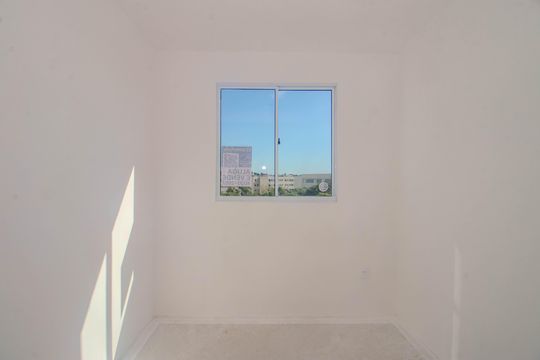Quarto 1 de apartamento para alugar com 2 quartos, 36m² em Rubem Berta, Porto Alegre