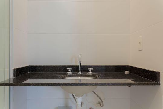 Banheiro de kitnet/studio à venda com 1 quarto, 47m² em Centro, São Bernardo do Campo