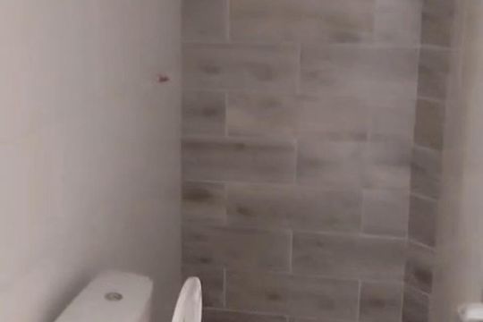 Banheiro de apartamento para alugar com 1 quarto, 70m² em Ipiranga, Nova Iguaçu