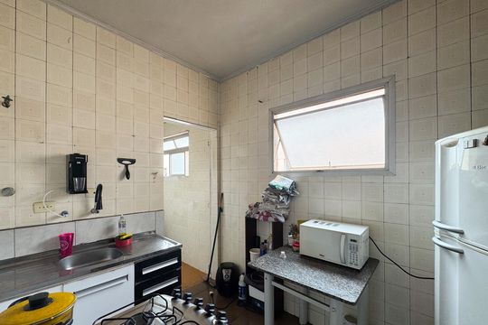 Cozinha de apartamento para alugar com 2 quartos, 65m² em Chácara Sergipe, São Bernardo do Campo