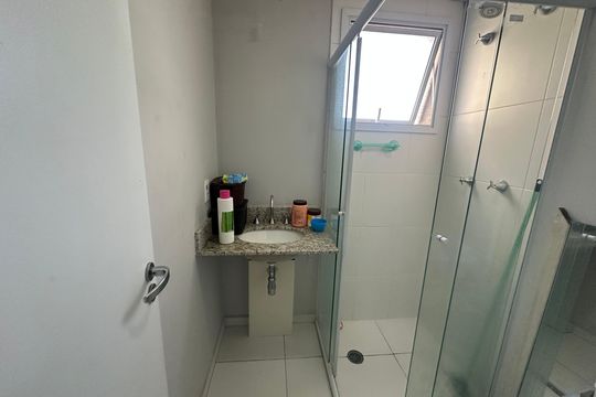 Banheiro da Suíte de apartamento para alugar com 2 quartos, 60m² em Parque Viana, Barueri