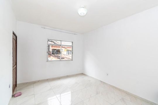 Casa para alugar com 2 quartos, 60m² em Irajá, Rio de Janeiro