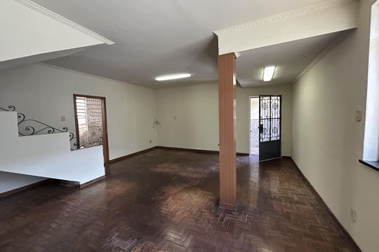 Casa à venda com 4 quartos, 220m² em Quintino Bocaiúva, Rio de Janeiro