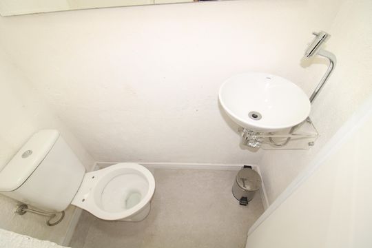 Lavabo de casa para alugar com 2 quartos, 160m² em Vila Santa Maria, São Paulo