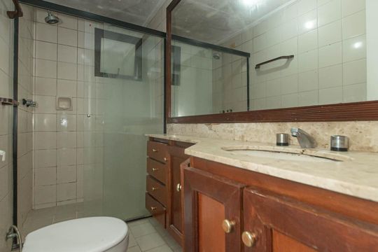 Banheiro Social de apartamento para alugar com 3 quartos, 104m² em Chácara Santo Antônio (zona Sul), São Paulo