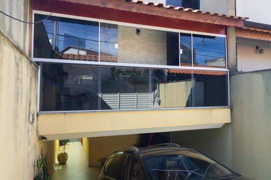 Garagem de casa à venda com 5 quartos, 250m² em Cidade Antônio Estêvão de Carvalho, São Paulo