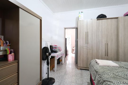 Quarto de casa à venda com 3 quartos, 120m² em Vila Anastácio, São Paulo