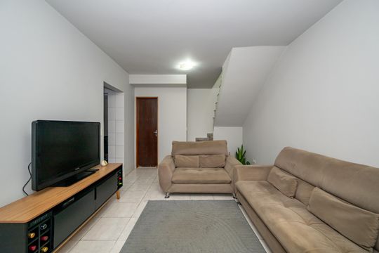 Sala de casa de condomínio à venda com 2 quartos, 75m² em Conjunto Residencial Jardim Canaa, São Paulo