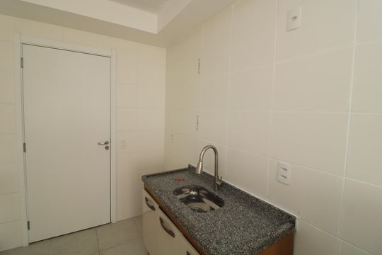 Cozinha de apartamento para alugar com 1 quarto, 26m² em Vila Ema, São Paulo
