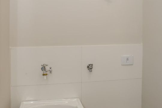 Cozinha e Área de Serviço de apartamento para alugar com 2 quartos, 46m² em Barra Funda, São Paulo