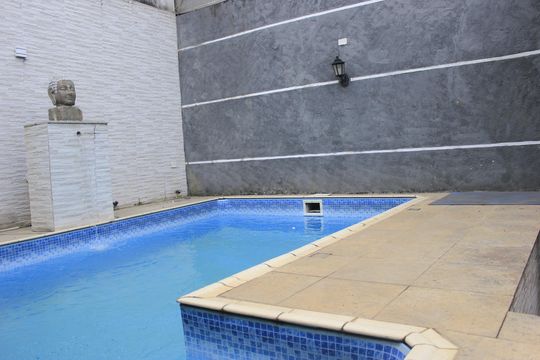 Espaço Gourmet e piscina de casa à venda com 4 quartos, 242m² em Vila Rosalia, Guarulhos