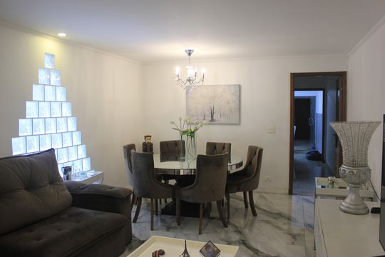 Sala de casa à venda com 4 quartos, 242m² em Vila Rosalia, Guarulhos
