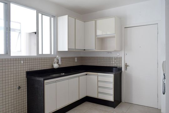 Cozinha de apartamento à venda com 3 quartos, 90m² em Jardim Vera Cruz, São Paulo