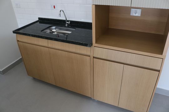 Cozinha de apartamento para alugar com 2 quartos, 46m² em Barra Funda, São Paulo
